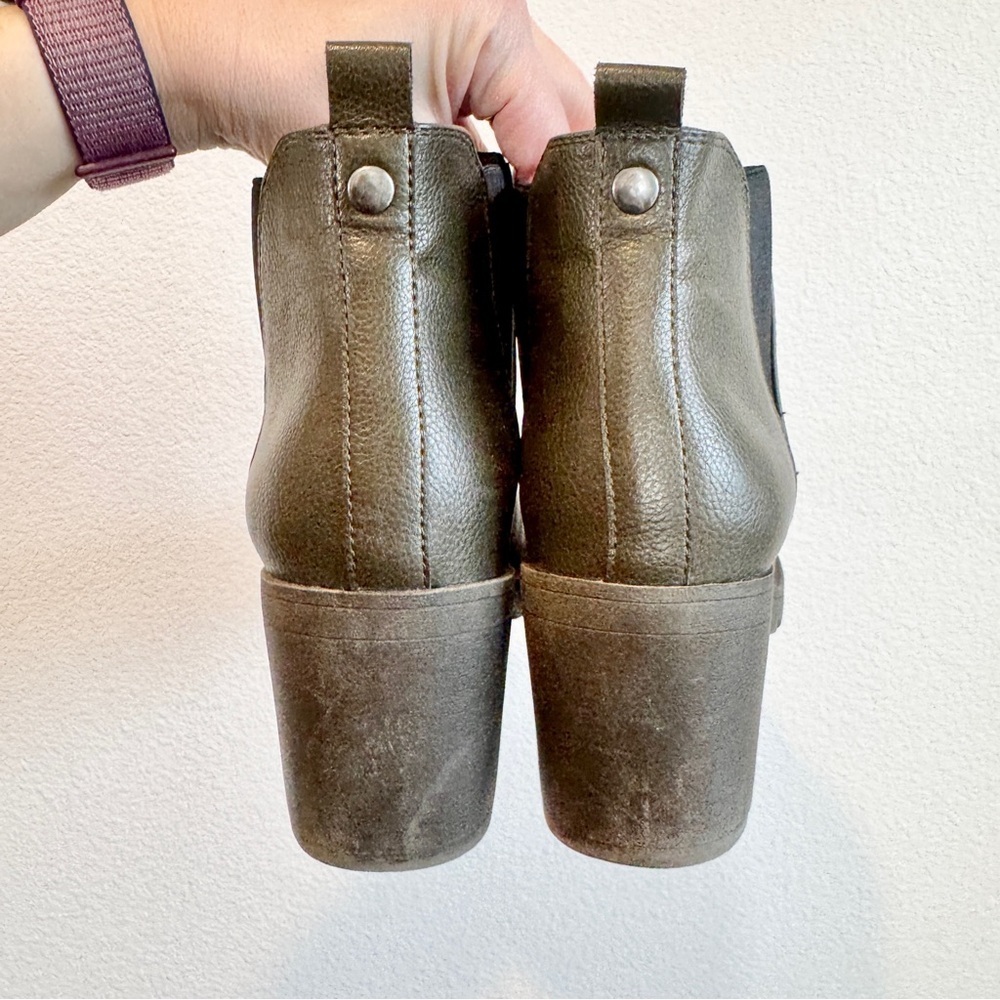 X Appeal Chunky Lug Sole Chelsea Ankle Boots Olive Green Size 8 Utility Army - Picture 7 of 11